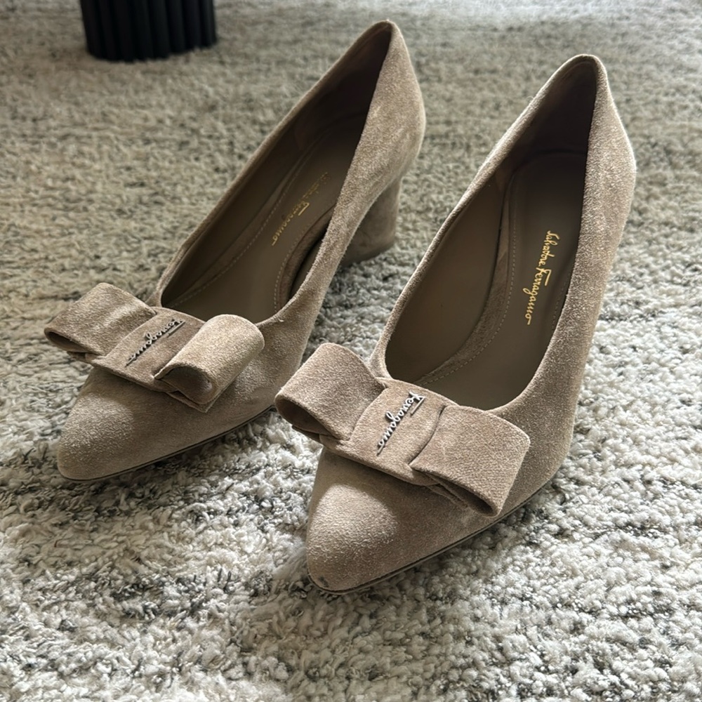 Salvatore Ferragamo suede pumps